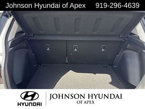 Used 2026 Hyundai Venue SEL image 23