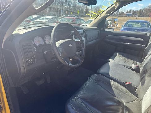 Used 2005 Dodge Ram 2500 Truck SLT image 9