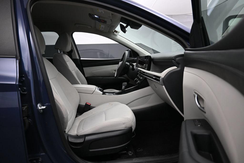 Certified 2025 Hyundai Tucson SEL AWD/4WD image 28