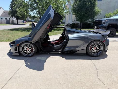 Used 2019 McLaren 720S Performance RWD image 38