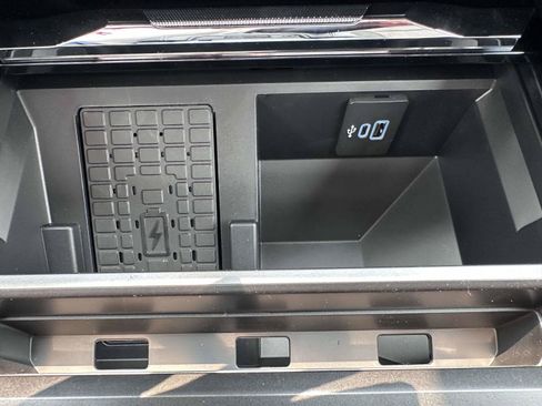 New 2026 Ford F250 Lariat w/ Black Appearance Package AWD/4WD image 28