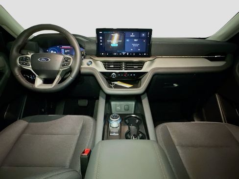 New 2026 Ford Explorer Active AWD/4WD image 8