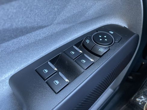 New 2025 Ford Maverick XLT w/ XLT Luxury Package image 25