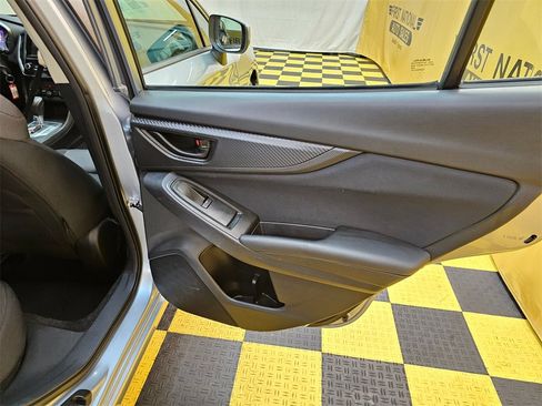 Used 2018 Subaru Impreza 2.0i Premium w/ Eyesight & BSD & Rcta image 16