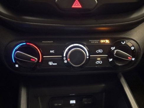 Certified 2023 Kia Soul LX image 19