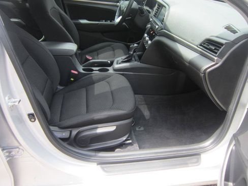 Used 2019 Hyundai Elantra Value Edition w/ Cargo Package FWD image 8