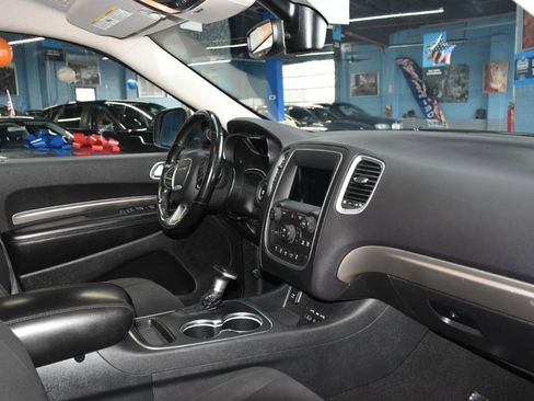 Used 2020 Dodge Durango SXT image 39