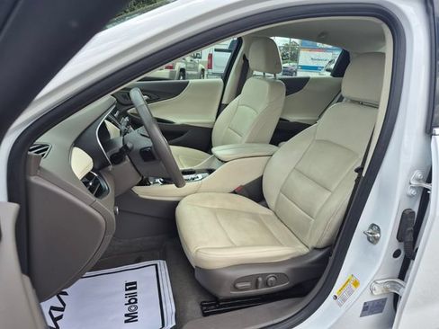 Used 2024 Chevrolet Malibu LT FWD image 10
