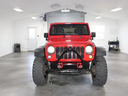 Used 2018 Jeep Wrangler Unlimited Sport S AWD/4WD image 3