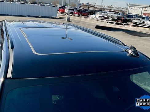 Used 2023 Chevrolet Tahoe Z71 w/ Luxury Package image 12