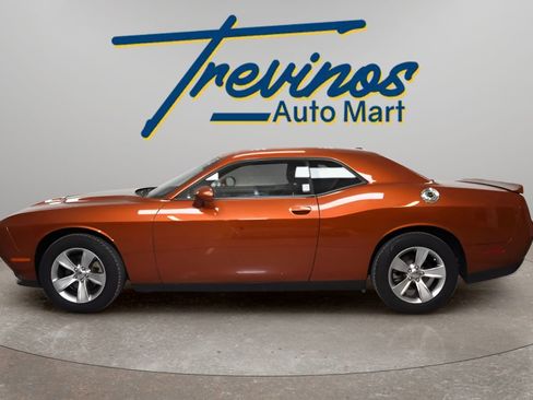 Used 2021 Dodge Challenger SXT image 11