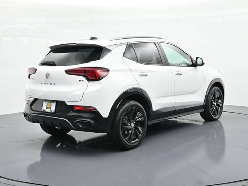 Used 2024 Buick Encore GX Sport Touring AWD/4WD image 6