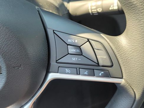 Used 2019 Nissan Rogue S AWD/4WD image 18