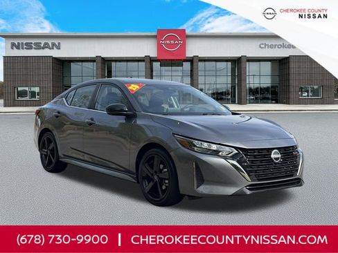 Certified 2025 Nissan Sentra SR w/ SR Premium Package FWD image 1