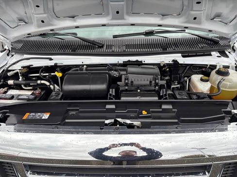 Used 2022 Ford E-350 and Econoline 350 Super Duty w/ Power Windows & Locks Group image 32