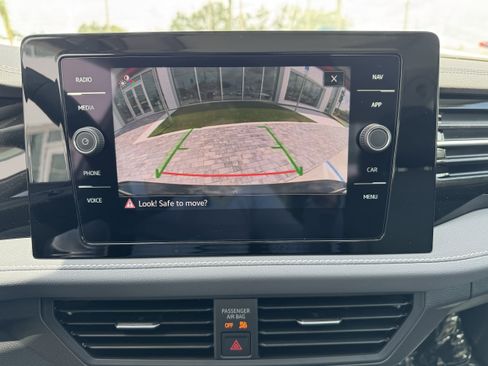 New 2025 Volkswagen Jetta SEL image 23