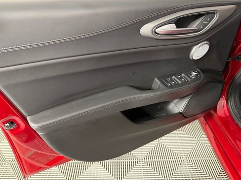 Used 2024 Alfa Romeo Giulia Veloce image 26