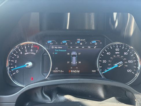 Used 2019 Ford Expedition Max XLT w/ Equipment Group 202A AWD/4WD image 14