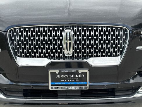 Used 2020 Lincoln Aviator Reserve w/ Equipment Group 202A AWD/4WD image 11