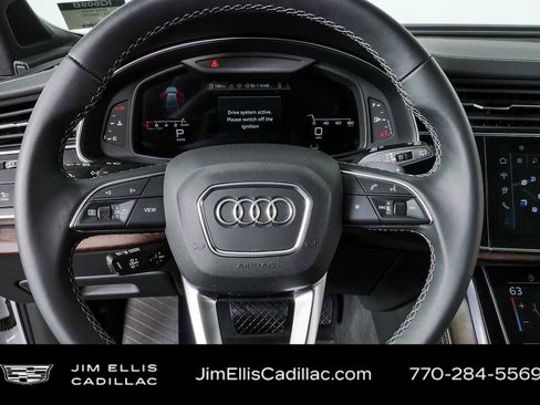 Used 2025 Audi Q7 3.0T Prestige AWD/4WD image 9