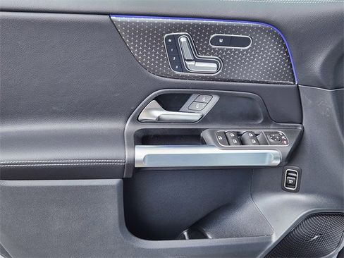 New 2026 Mercedes-Benz GLB 250 4MATIC image 10