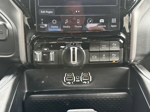 Used 2024 RAM 3500 Laramie w/ Sport Appearance Package AWD/4WD image 15