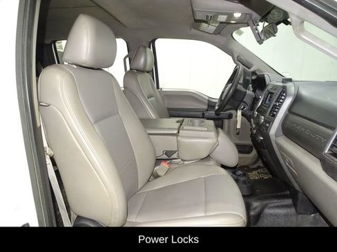 Used 2018 Ford F550 2WD Crew Cab Super Duty image 12