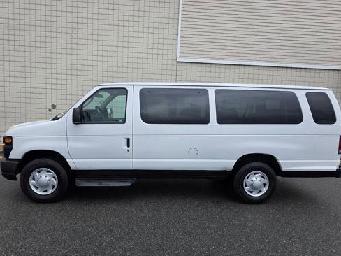 Used 2011 Ford E-350 and Econoline 350 XL RWD image 4