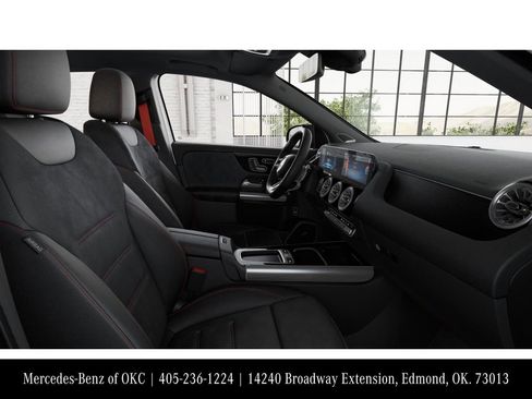 New 2026 Mercedes-Benz GLA 35 AMG 4MATIC image 4