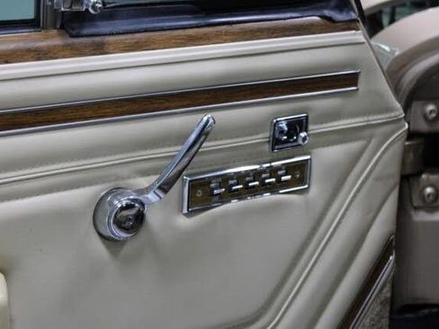Used 1989 Jeep Grand Wagoneer image 45