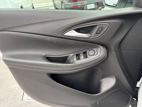 Used 2025 Buick Encore GX Preferred image 20