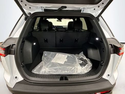 New 2026 Chevrolet Equinox RS w/ Convenience Package III FWD image 29