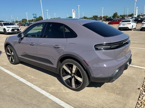 Used 2024 Porsche Macan 4 Electric AWD/4WD image 3