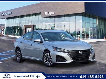 Used 2023 Nissan Altima 2.5 SV