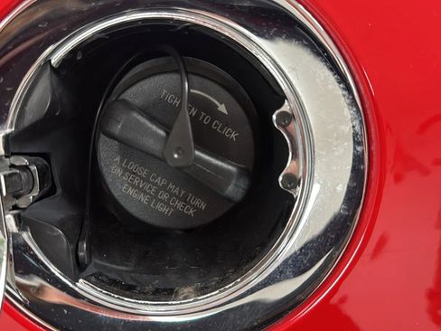Used 2010 Dodge Challenger SE RWD image 35