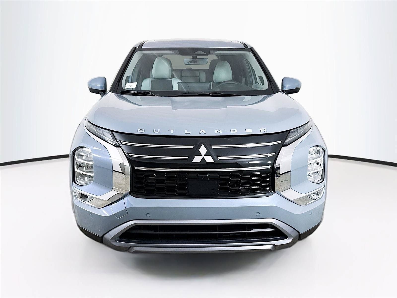 New 2026 Mitsubishi Outlander SE FWD image 3