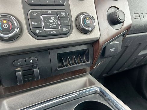 Used 2015 Ford F350 Lariat w/ Lariat Ultimate Package image 34