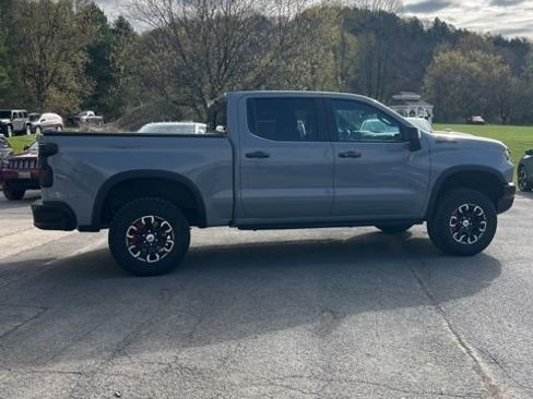 Used 2024 Chevrolet Silverado 1500 ZR2 w/ Technology Package AWD/4WD image 10