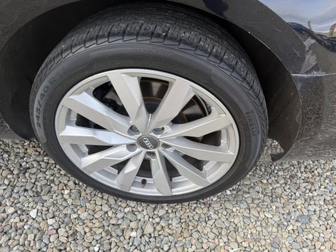 Used 2018 Audi A4 2.0T Premium image 25