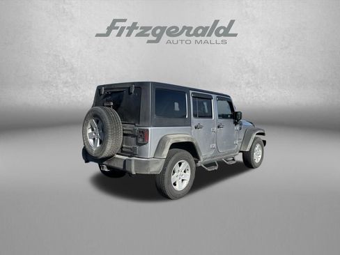 Used 2018 Jeep Wrangler Unlimited Sport S image 7