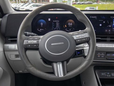Certified 2025 Hyundai Kona SEL FWD image 23