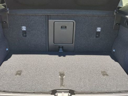 New 2026 Volvo XC40 B5 Plus w/ Protection Package Premier image 18