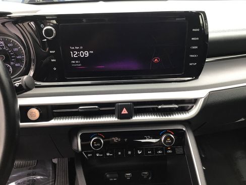 Used 2023 Kia K5 GT-Line w/ GT-Line Premium Package FWD image 9