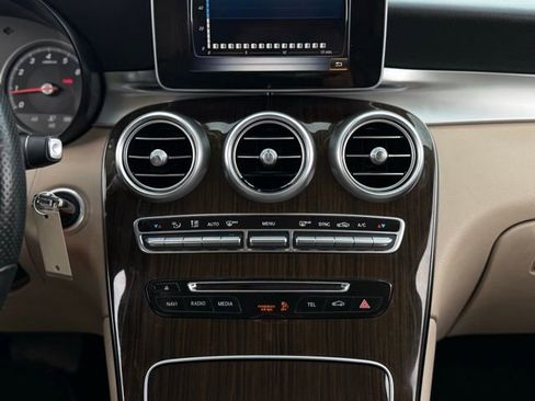 Used 2016 Mercedes-Benz GLC 300 4MATIC image 27