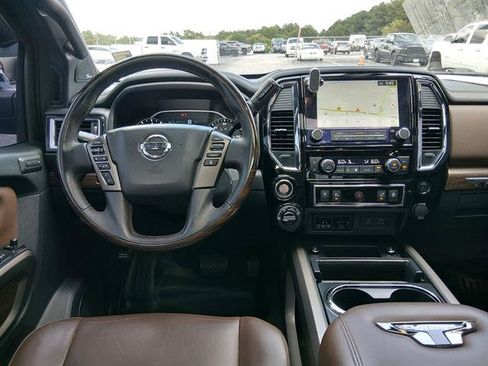 Used 2021 Nissan Titan Platinum Reserve w/ Moonroof Package AWD/4WD image 8