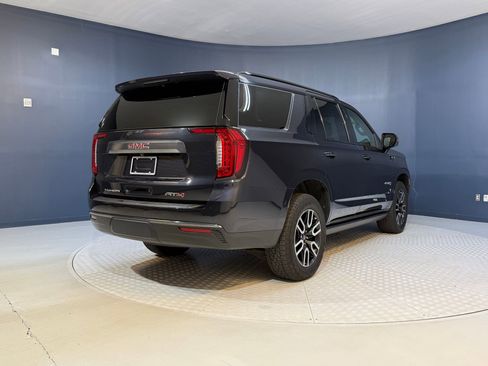 Used 2023 GMC Yukon AT4 w/ AT4 Premium Package image 9