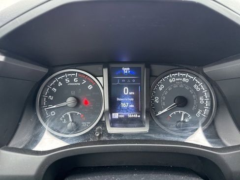 Used 2022 Toyota Tacoma TRD Off-Road image 11