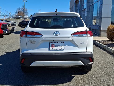 Certified 2023 Toyota Corolla Cross L image 5