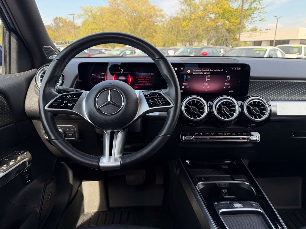 Used 2024 Mercedes-Benz GLB 250 4MATIC image 21