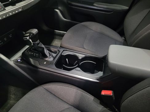 Used 2025 Kia K4 FWD image 26